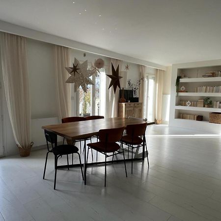 Maison Familiale, Belle Et Moderne Proche De Versailles Et Thoiry Maule Bagian luar foto