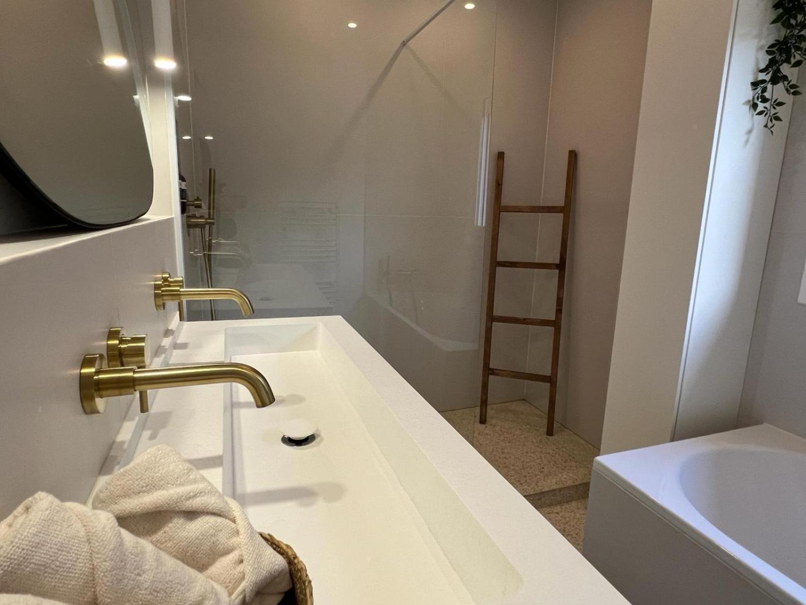 Maison Familiale, Belle Et Moderne Proche De Versailles Et Thoiry Maule Bagian luar foto