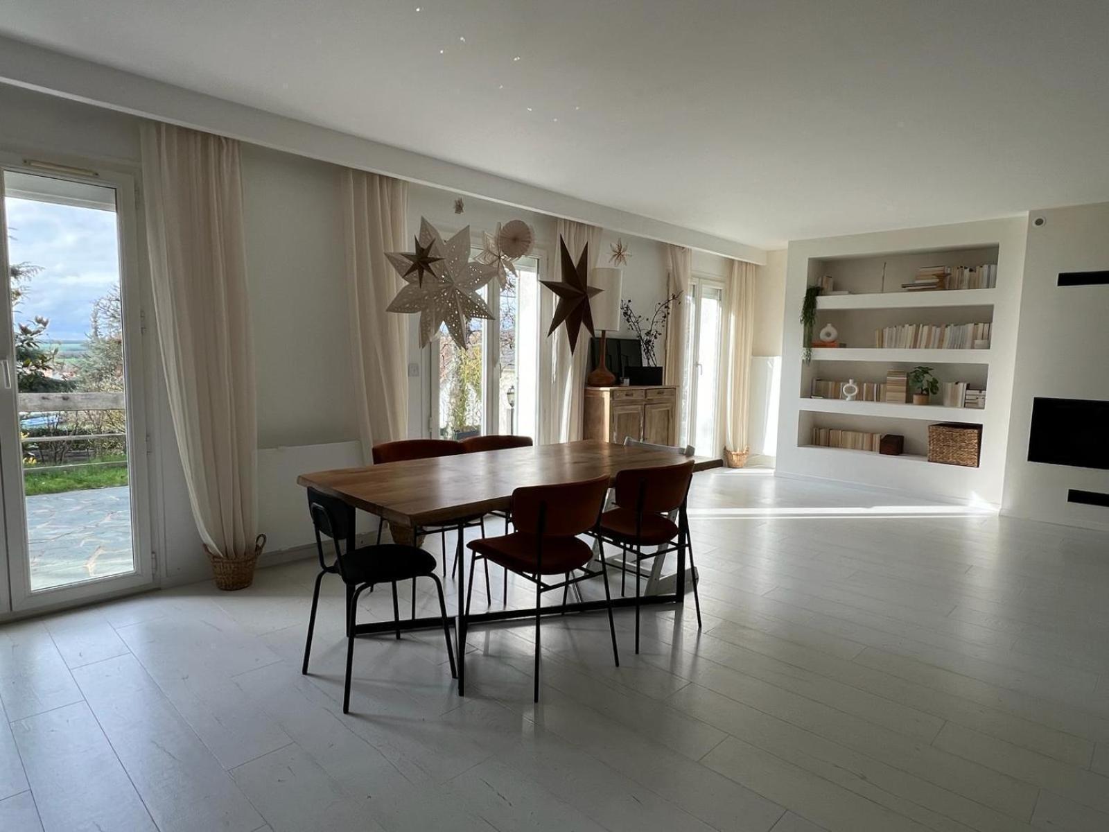 Maison Familiale, Belle Et Moderne Proche De Versailles Et Thoiry Maule Bagian luar foto